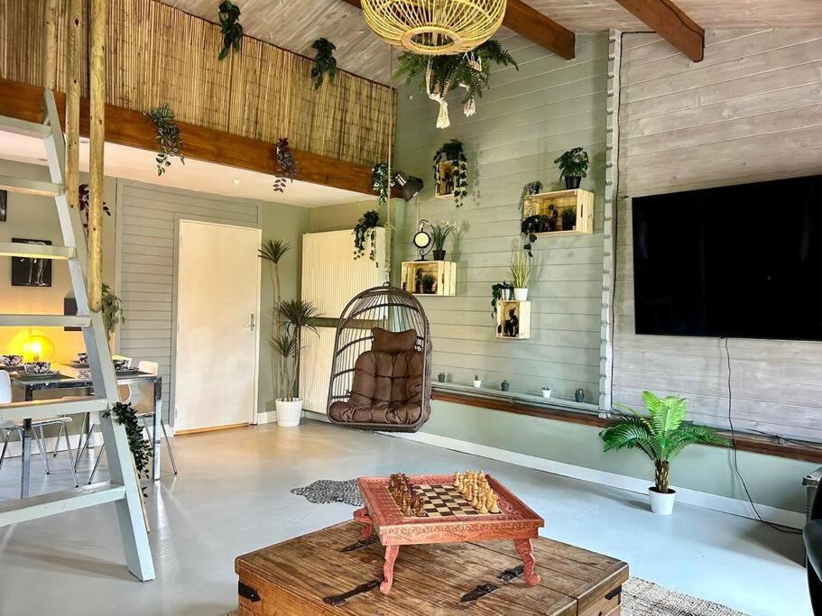 Jungle Style Lodge With Jacuzzi ,Sauna And Garden Near Amsterdam Vijfhuizen Dış mekan fotoğraf