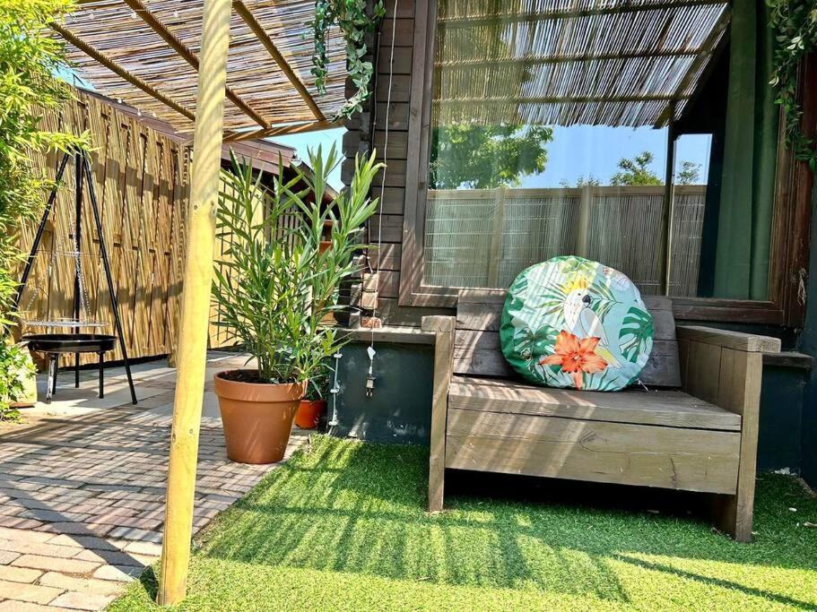 Jungle Style Lodge With Jacuzzi ,Sauna And Garden Near Amsterdam Vijfhuizen Dış mekan fotoğraf