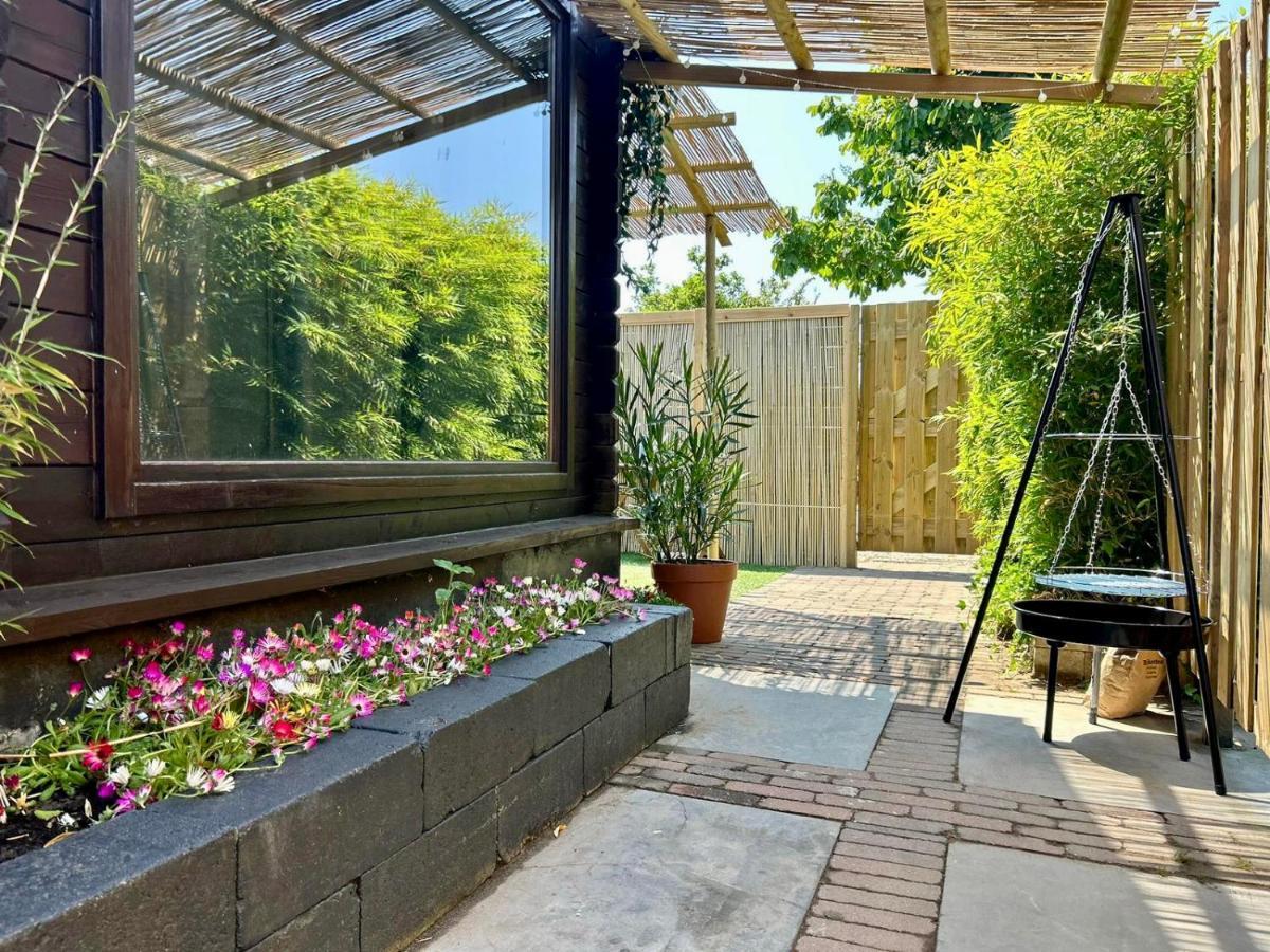 Jungle Style Lodge With Jacuzzi ,Sauna And Garden Near Amsterdam Vijfhuizen Dış mekan fotoğraf
