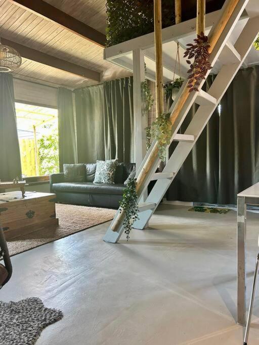 Jungle Style Lodge With Jacuzzi ,Sauna And Garden Near Amsterdam Vijfhuizen Dış mekan fotoğraf