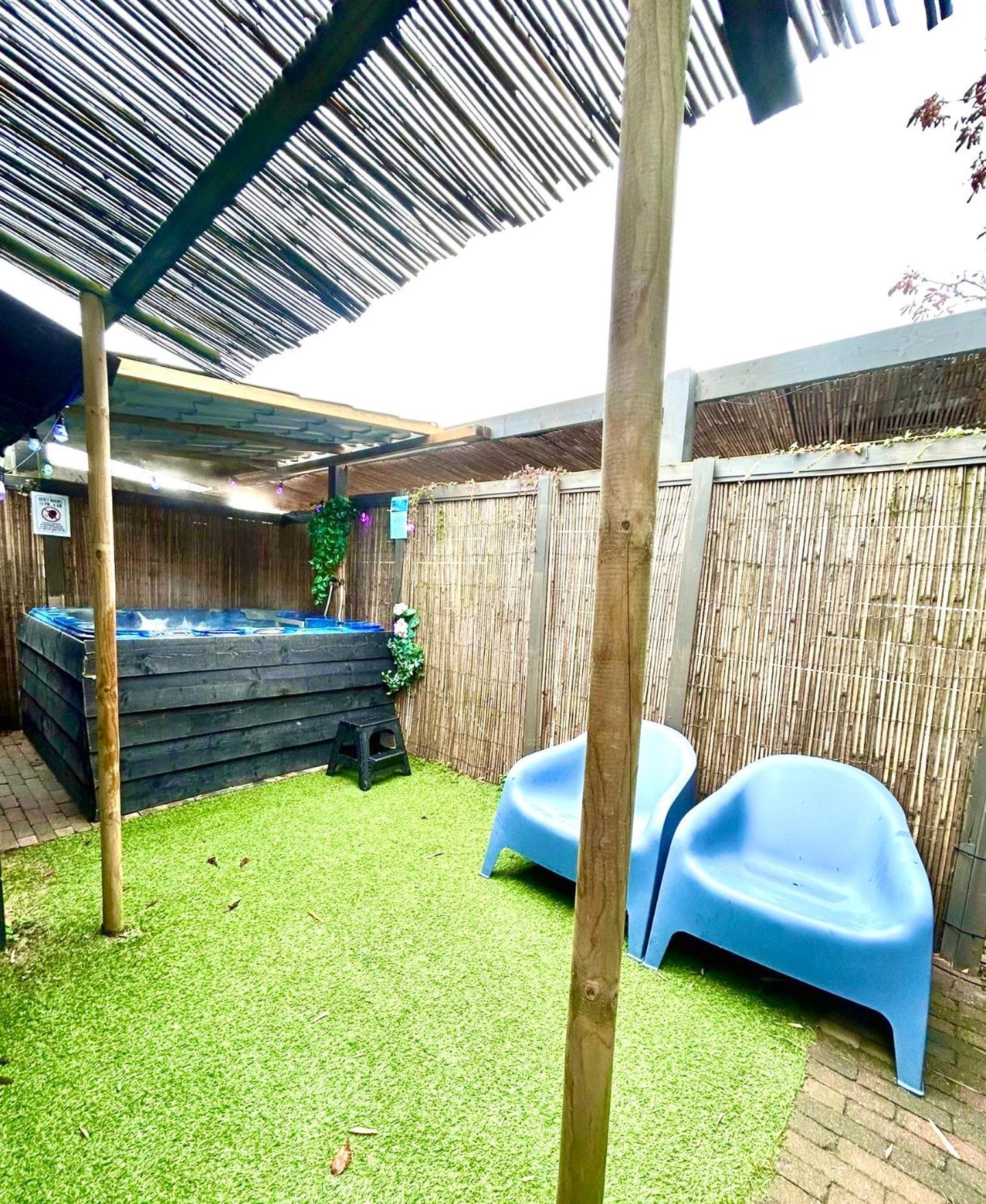 Jungle Style Lodge With Jacuzzi ,Sauna And Garden Near Amsterdam Vijfhuizen Dış mekan fotoğraf